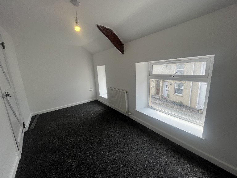 Images for Llansaint, Kidwelly, Carmarthenshire, Ferryside EAID:swift BID:0004-7720-8cbe-d305