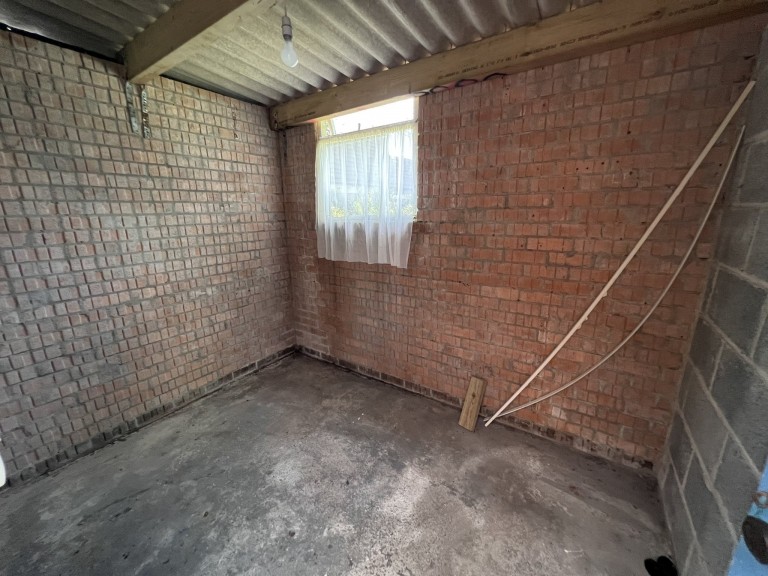 Images for Trelech, Carmarthenshire, Tre-lech EAID:swift BID:0004-7720-8cbe-d305