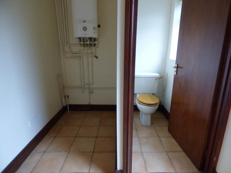 Images for Whitland, Carmarthenshire EAID:swift BID:0004-7720-8cbe-d305