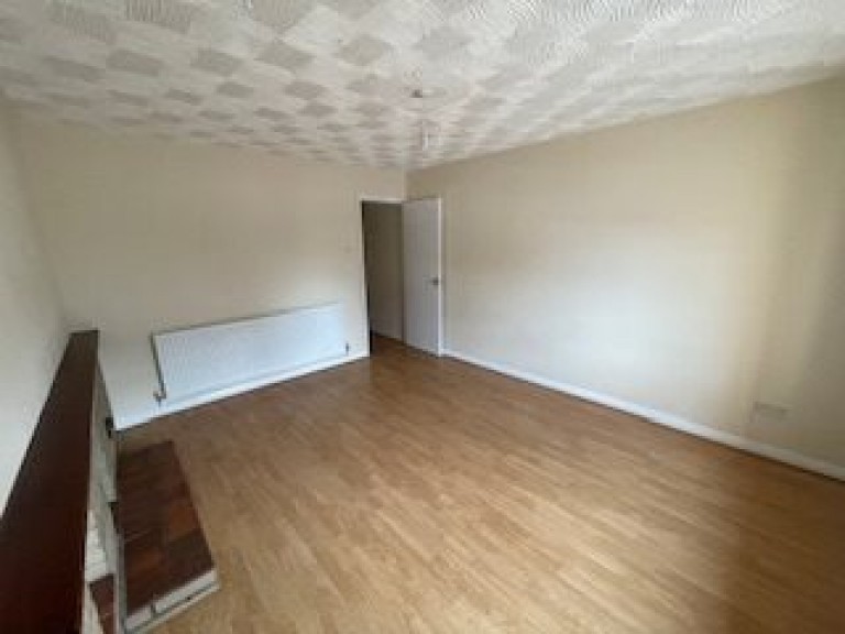 Images for Old St Clears Road, Johnstown, Carmarthen EAID:swift BID:0004-7720-8cbe-d305