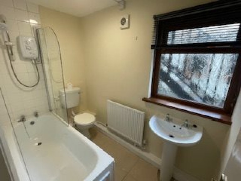 Images for Old St Clears Road, Johnstown, Carmarthen EAID:swift BID:0004-7720-8cbe-d305
