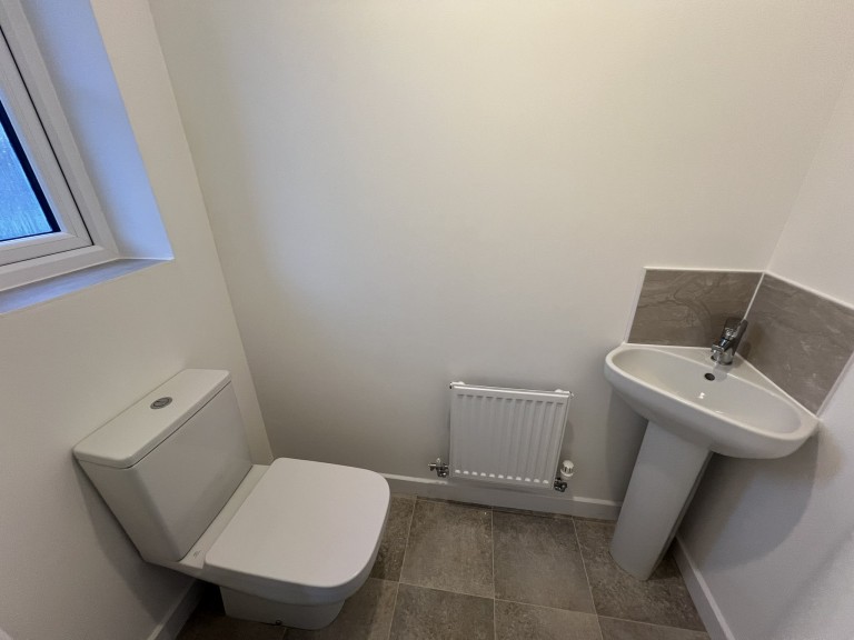 Images for Pembrey, Burry Port, Carmarthenshire EAID:swift BID:0004-7720-8cbe-d305