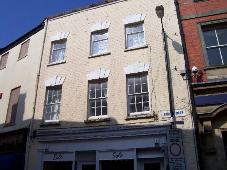 Images for Carmarthen, Carmarthenshire EAID:swift BID:0004-7720-8cbe-d305