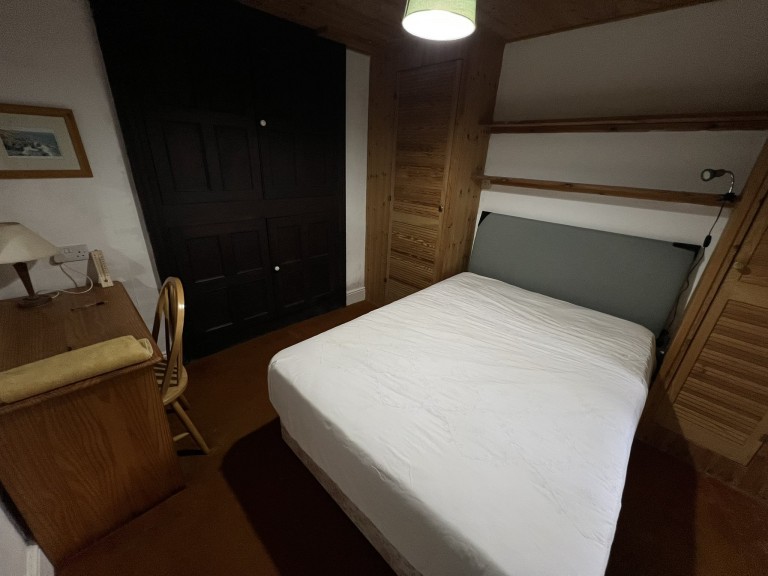 Images for Carmarthenshire EAID:swift BID:0004-7720-8cbe-d305