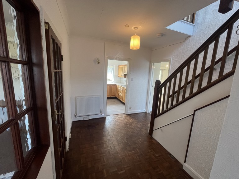 Images for Carmarthen, Carmarthenshire, Llangunnor EAID:swift BID:0004-7720-8cbe-d305