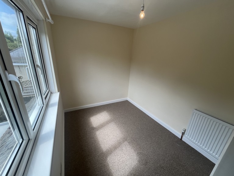 Images for Carmarthen, Carmarthenshire, Llangunnor EAID:swift BID:0004-7720-8cbe-d305