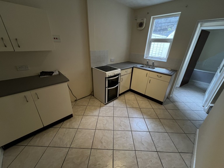 Images for Carmarthen, Carmarthenshire EAID:swift BID:0004-7720-8cbe-d305