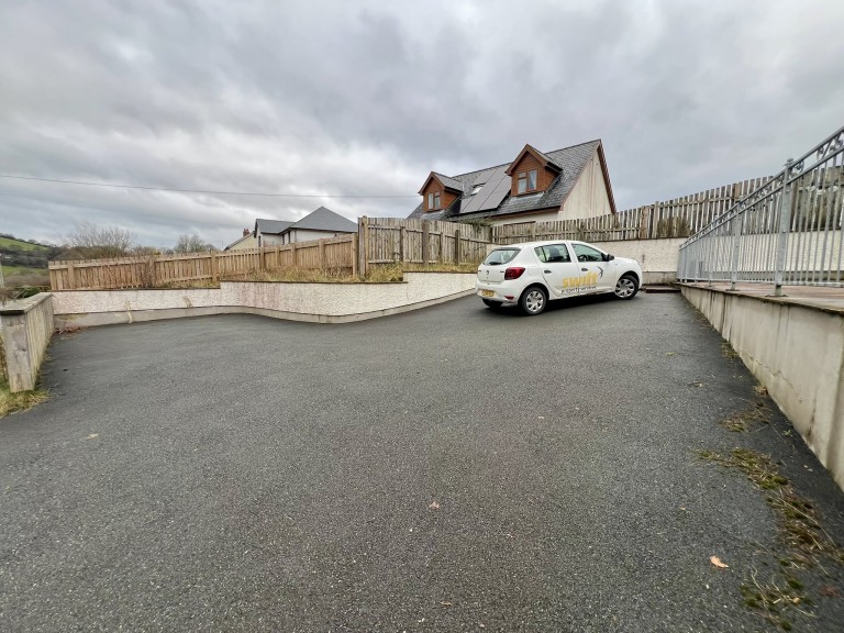 Images for Llandysul, Pentre-cwrt EAID:swift BID:0004-7720-8cbe-d305