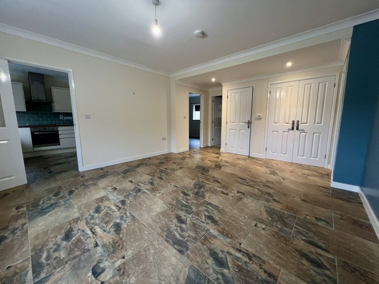 Images for Llandysul, Pentre-cwrt EAID:swift BID:0004-7720-8cbe-d305