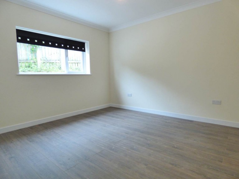 Images for Llandysul, Pentre-cwrt EAID:swift BID:0004-7720-8cbe-d305