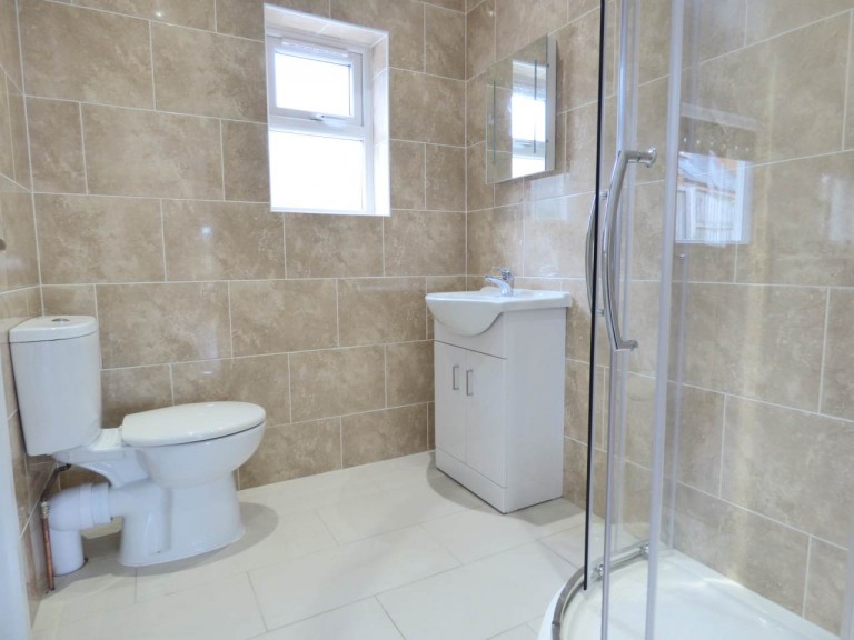 Images for Llandysul, Pentre-cwrt EAID:swift BID:0004-7720-8cbe-d305