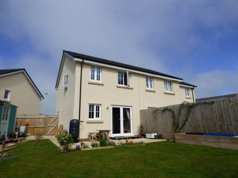 Images for Cardigan, Ceredigion EAID:swift BID:0004-7720-8cbe-d305