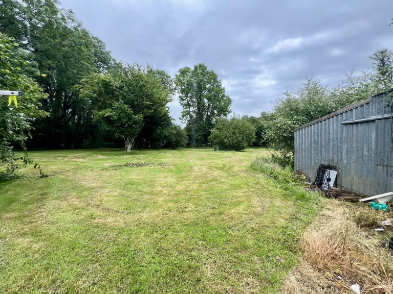 Images for Llanwrda, Carmarthenshire EAID:swift BID:0004-7720-8cbe-d305