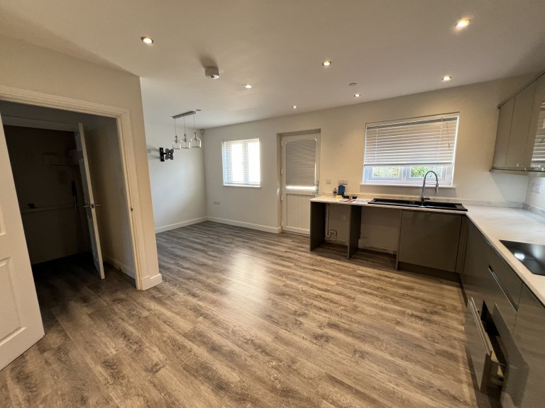 Images for Rhydargaeau, Carmarthenshire EAID:swift BID:0004-7720-8cbe-d305