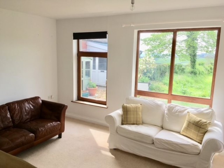 Images for Carmarthen, Carmarthenshire EAID:swift BID:0004-7720-8cbe-d305