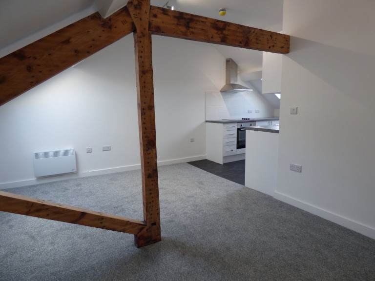 Images for Queen Street, Carmarthen, Carmarthenshire EAID:swift BID:0004-7720-8cbe-d305