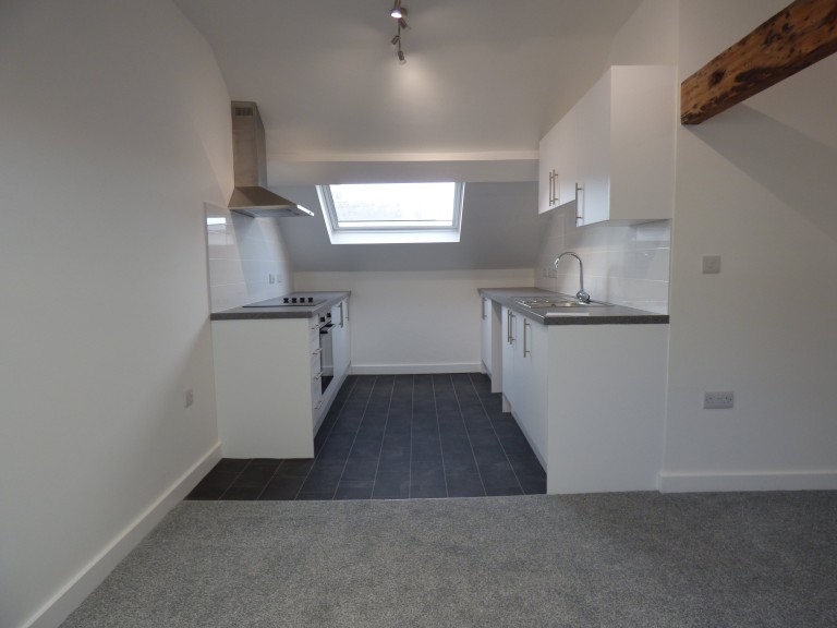 Images for Queen Street, Carmarthen, Carmarthenshire EAID:swift BID:0004-7720-8cbe-d305