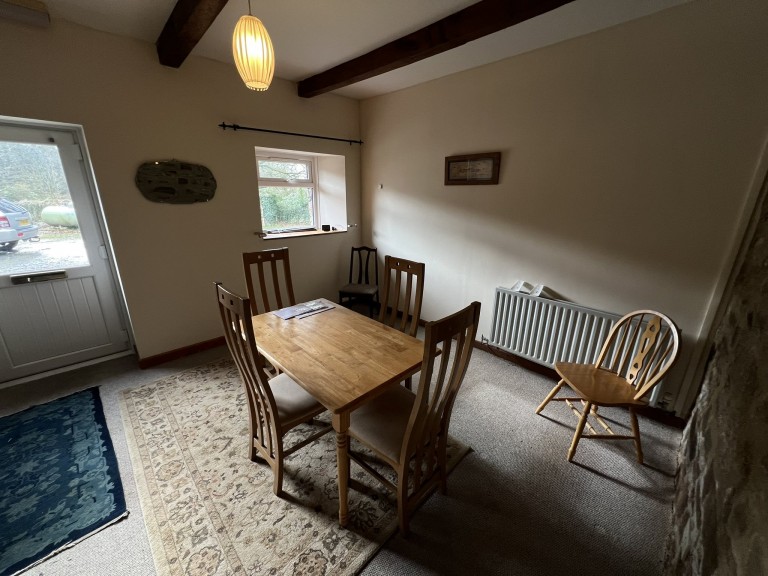 Images for Carmarthenshire EAID:swift BID:0004-7720-8cbe-d305