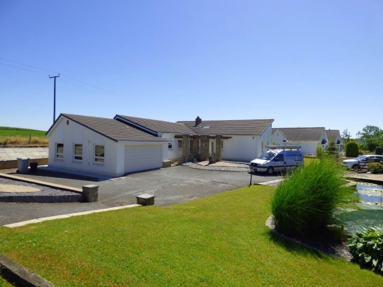 Images for Carmarthen, Carmarthenshire, Nantgaredig EAID:swift BID:0004-7720-8cbe-d305