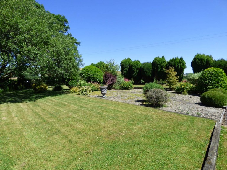 Images for Carmarthen, Carmarthenshire, Nantgaredig EAID:swift BID:0004-7720-8cbe-d305