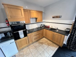 Images for Carmarthen, Carmarthenshire, Llanllawddog