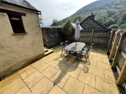 Images for Carmarthen, Carmarthenshire, Llanllawddog