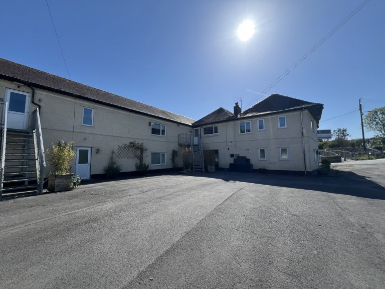 Images for Carmarthen, Carmarthenshire, Nantgaredig EAID:swift BID:0004-7720-8cbe-d305
