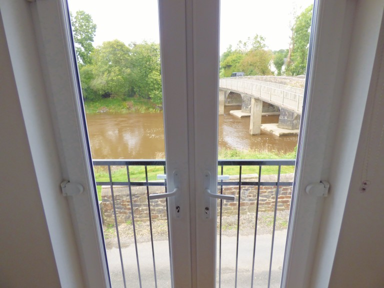 Images for Carmarthen, Carmarthenshire, Nantgaredig EAID:swift BID:0004-7720-8cbe-d305