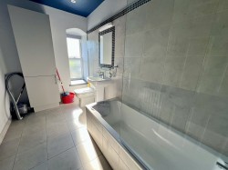 Images for Carmarthen, Carmarthenshire, Llanfynydd