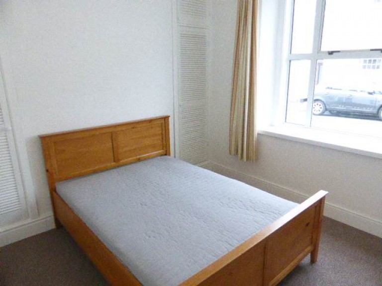 Images for Carmarthen, Carmarthenshire EAID:swift BID:0004-7720-8cbe-d305