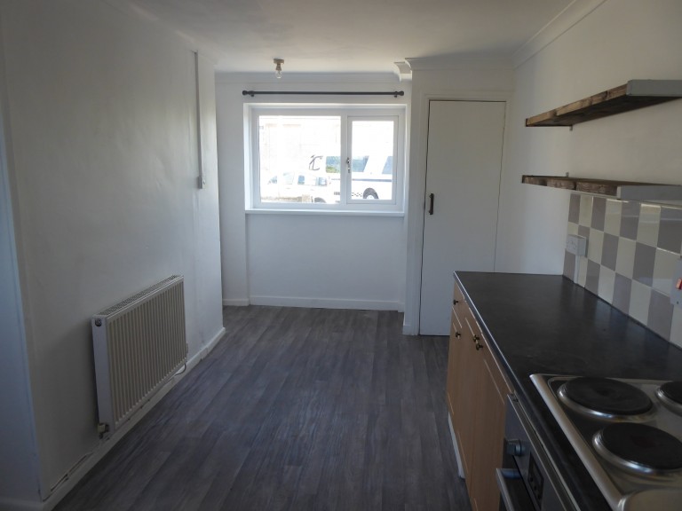 Images for Carmarthen, Carmarthenshire EAID:swift BID:0004-7720-8cbe-d305