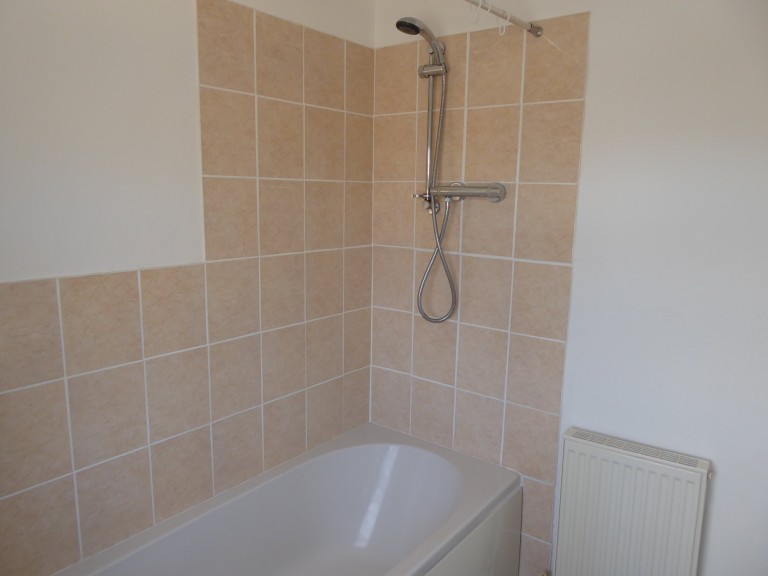 Images for Carmarthen, Carmarthenshire EAID:swift BID:0004-7720-8cbe-d305