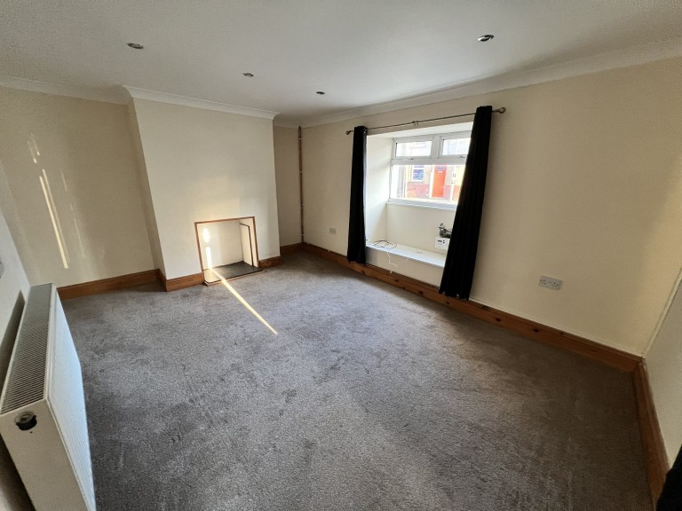 Images for Carmarthen, Carmarthenshire EAID:swift BID:0004-7720-8cbe-d305