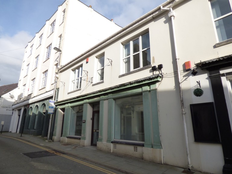 Images for Queen Street, Carmarthen, Carmarthenshire EAID:swift BID:0004-7720-8cbe-d305