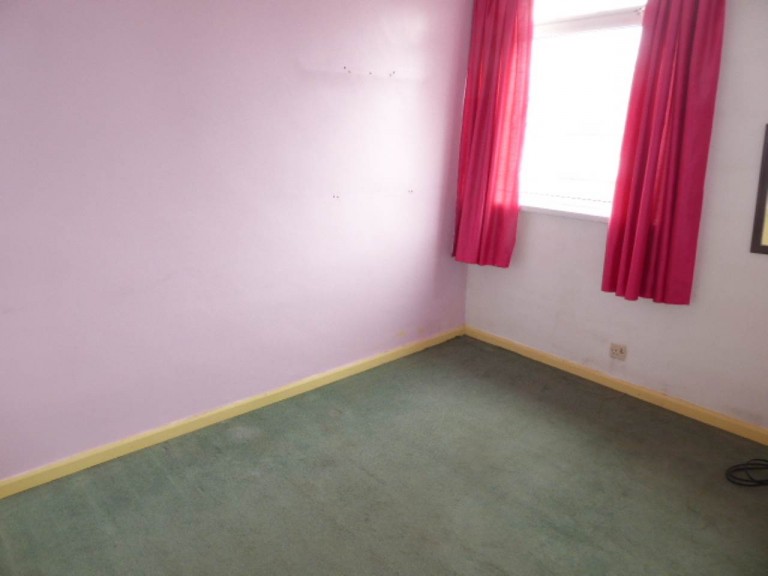 Images for Carmarthen, Carmarthenshire EAID:swift BID:0004-7720-8cbe-d305
