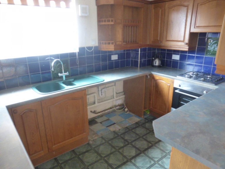 Images for Carmarthen, Carmarthenshire EAID:swift BID:0004-7720-8cbe-d305