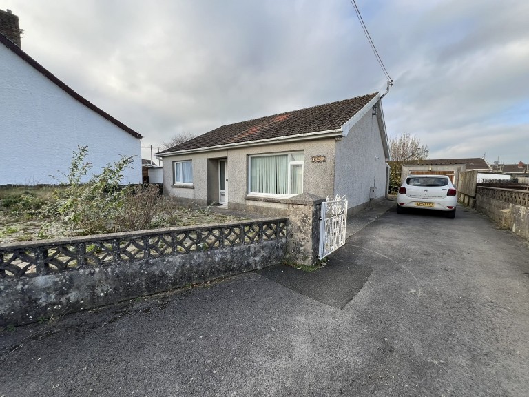 Images for St Clears, Carmarthenshire, Saint Clears EAID:swift BID:0004-7720-8cbe-d305