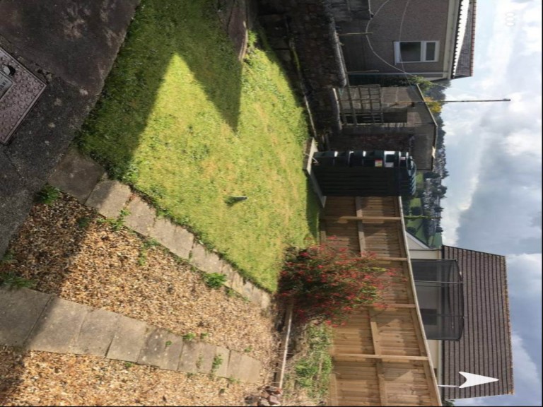 Images for Carmarthen, Carmarthenshire EAID:swift BID:0004-7720-8cbe-d305