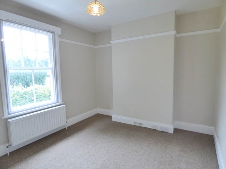 Images for Carmarthen, Carmarthenshire EAID:swift BID:0004-7720-8cbe-d305