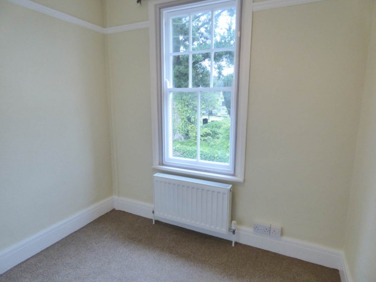 Images for Carmarthen, Carmarthenshire EAID:swift BID:0004-7720-8cbe-d305