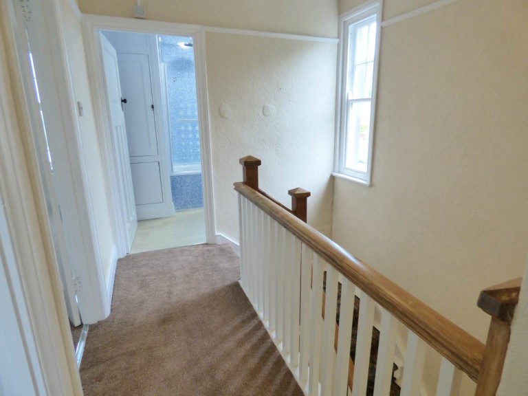 Images for Carmarthen, Carmarthenshire EAID:swift BID:0004-7720-8cbe-d305