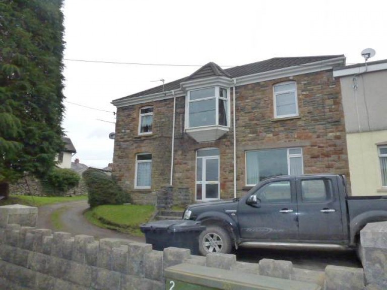 Images for Pontyberem, Carmarthenshire EAID:swift BID:0004-7720-8cbe-d305