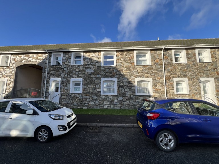 Images for Spring Gardens, Narberth, Pembrokeshire EAID:swift BID:0004-7720-8cbe-d305