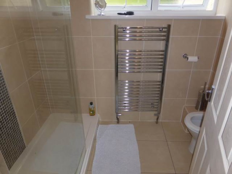 Images for Johnstown, Carmarthenshire EAID:swift BID:0004-7720-8cbe-d305