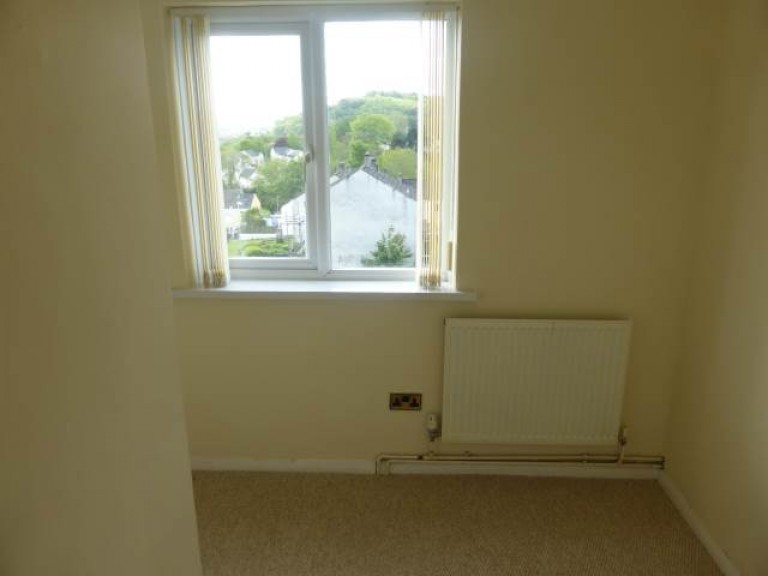 Images for Johnstown, Carmarthenshire EAID:swift BID:0004-7720-8cbe-d305