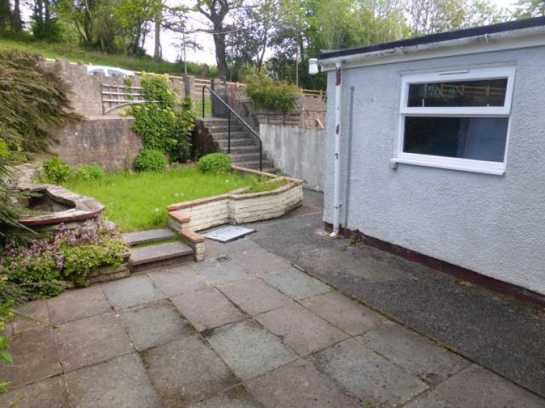 Images for Johnstown, Carmarthenshire EAID:swift BID:0004-7720-8cbe-d305