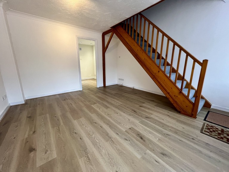 Images for Johnstown, Carmarthen, Carmarthenshire EAID:swift BID:0004-7720-8cbe-d305