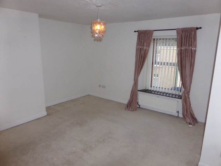 Images for St Clears, Carmarthenshire, Saint Clears EAID:swift BID:0004-7720-8cbe-d305