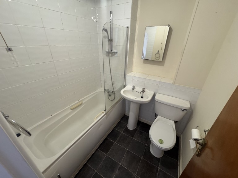 Images for Johnstown, Carmarthen, Carmarthenshire EAID:swift BID:0004-7720-8cbe-d305