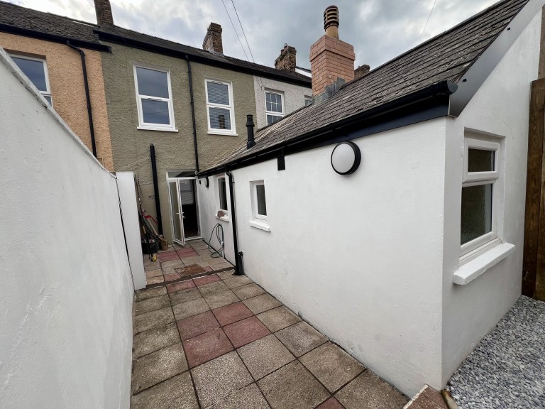 Images for Carmarthen, Carmarthenshire EAID:swift BID:0004-7720-8cbe-d305